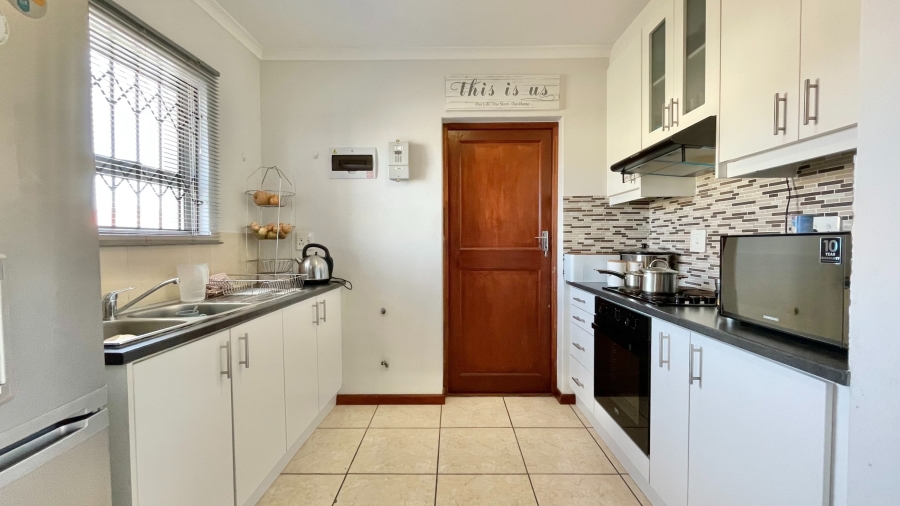 3 Bedroom Property for Sale in Broadlands Village Western Cape